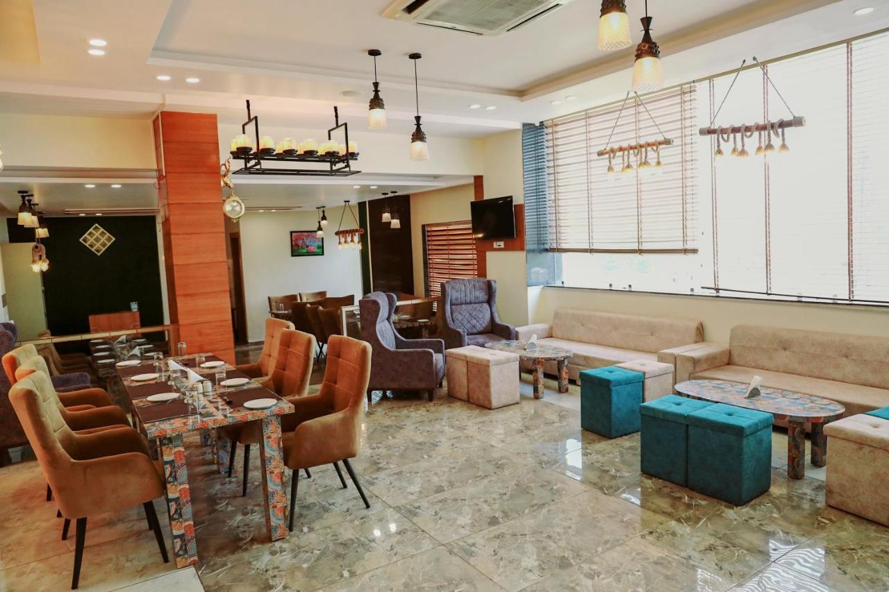 Hotel Vasdaa Grand Dehradun Exterior photo