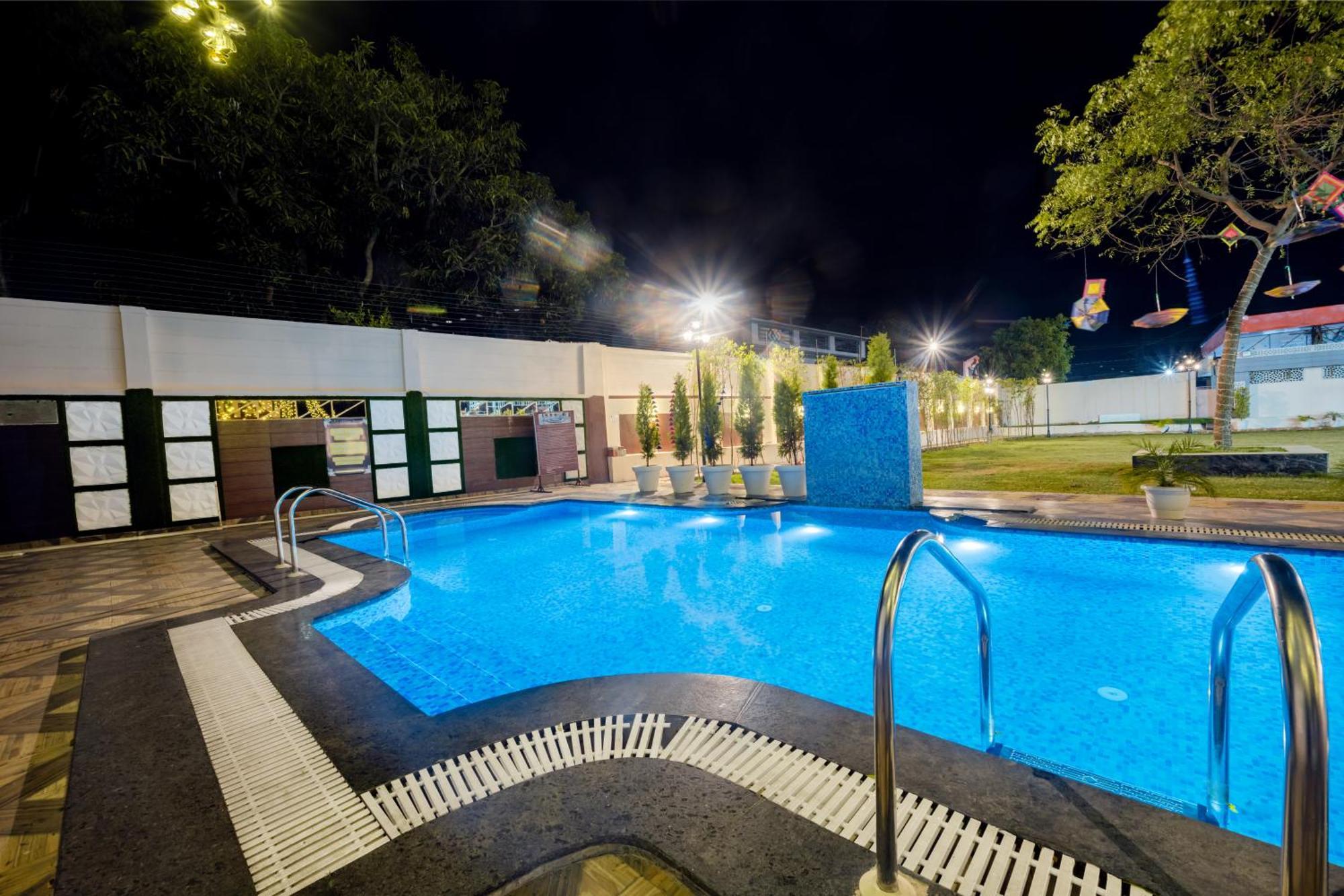 Hotel Vasdaa Grand Dehradun Exterior photo